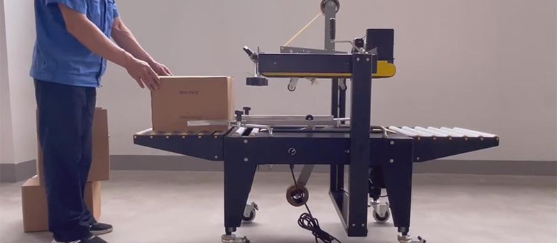 Selladora de Cajas, Semiautomática con Correas de Transmisión Superior e Inferior RPB-05